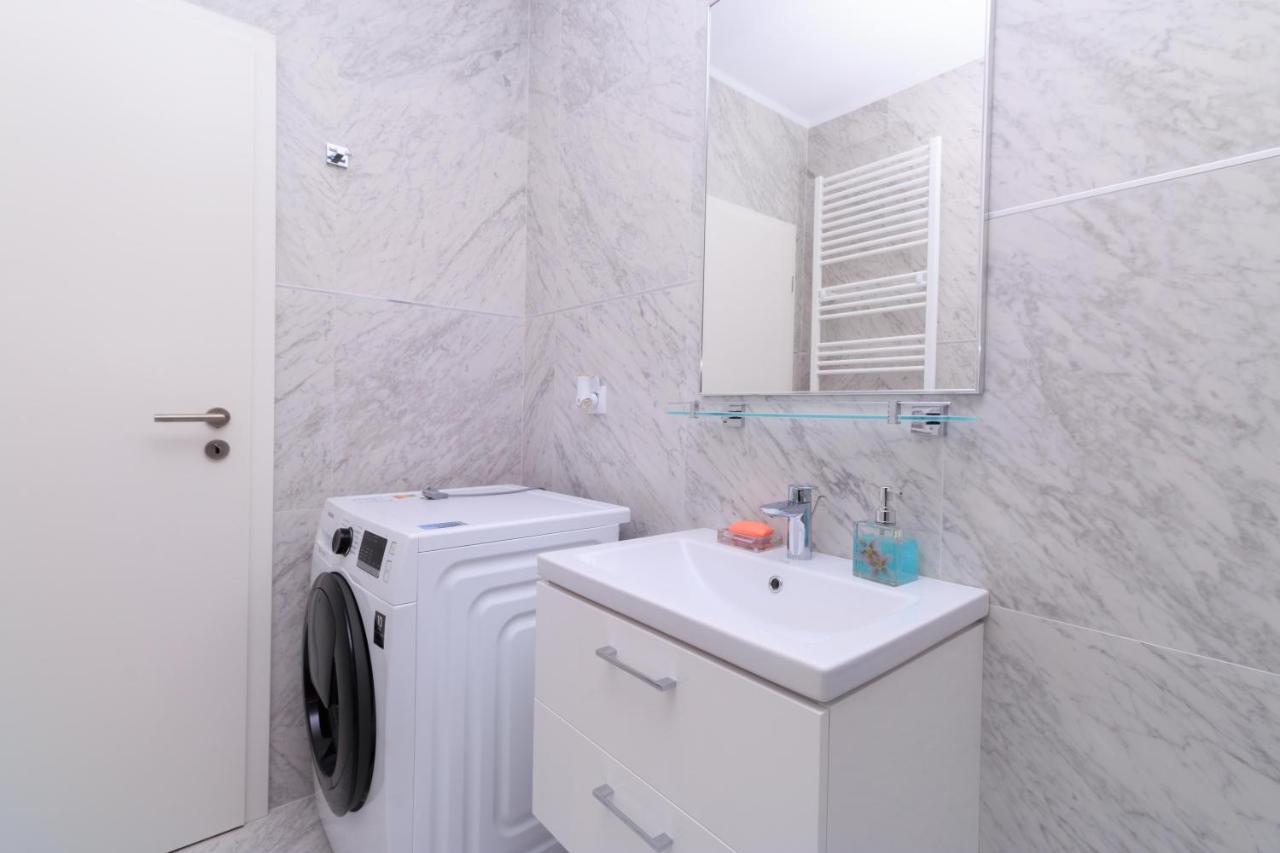 Stars & Mountain Apartment Buşteni Exteriér fotografie